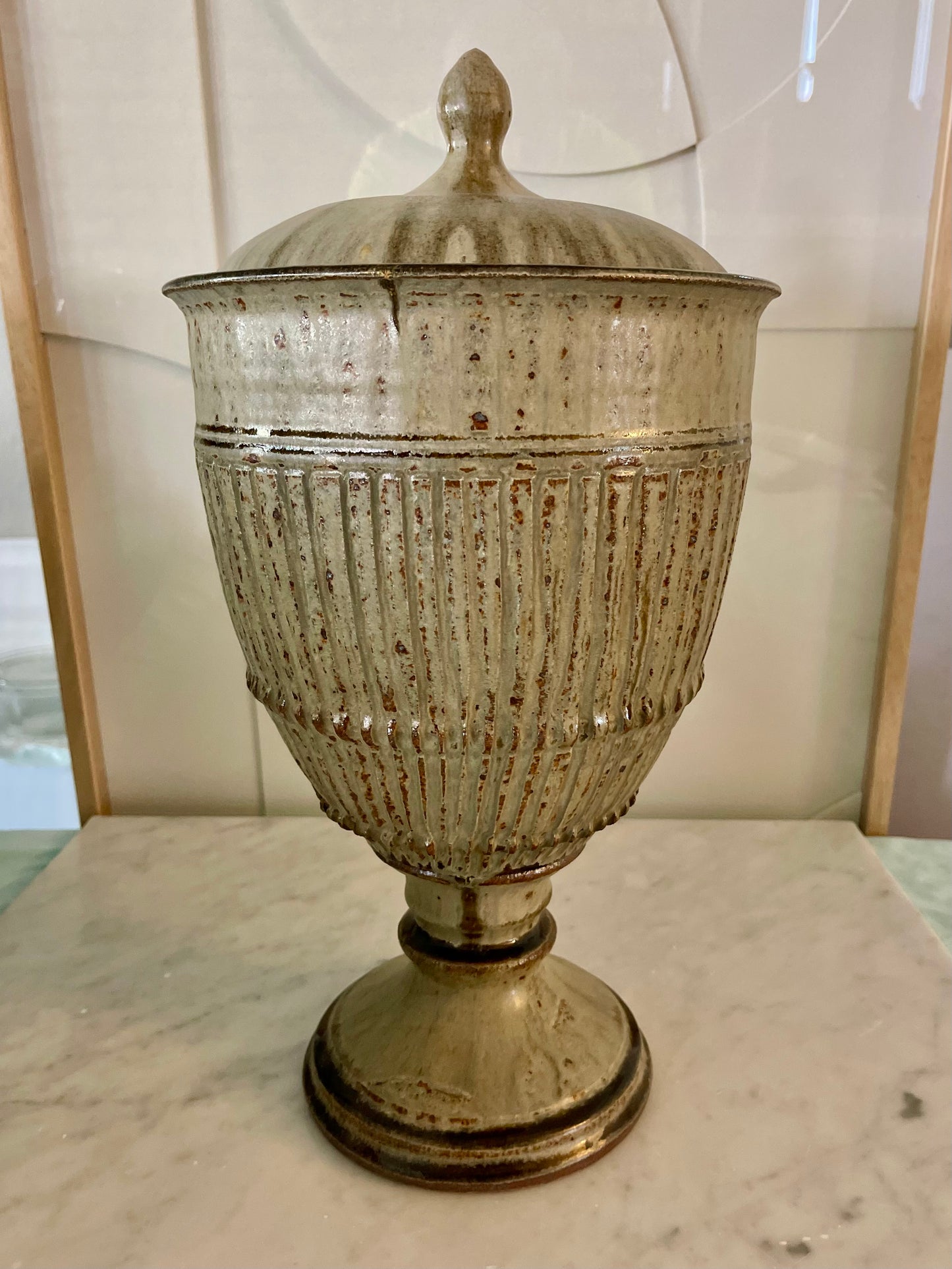 ITALIAN URN