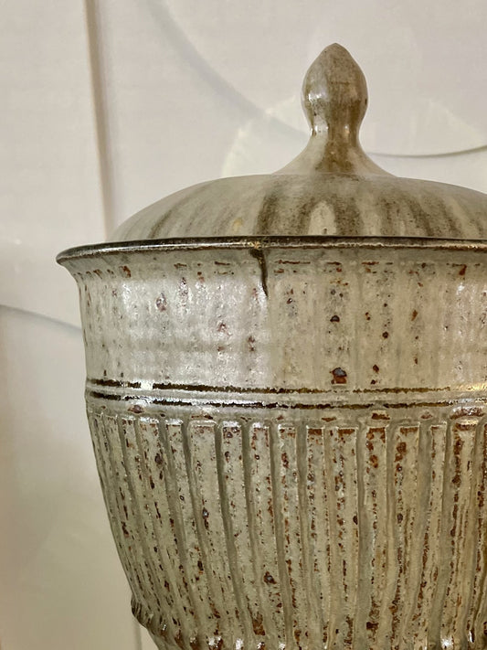 ITALIAN URN
